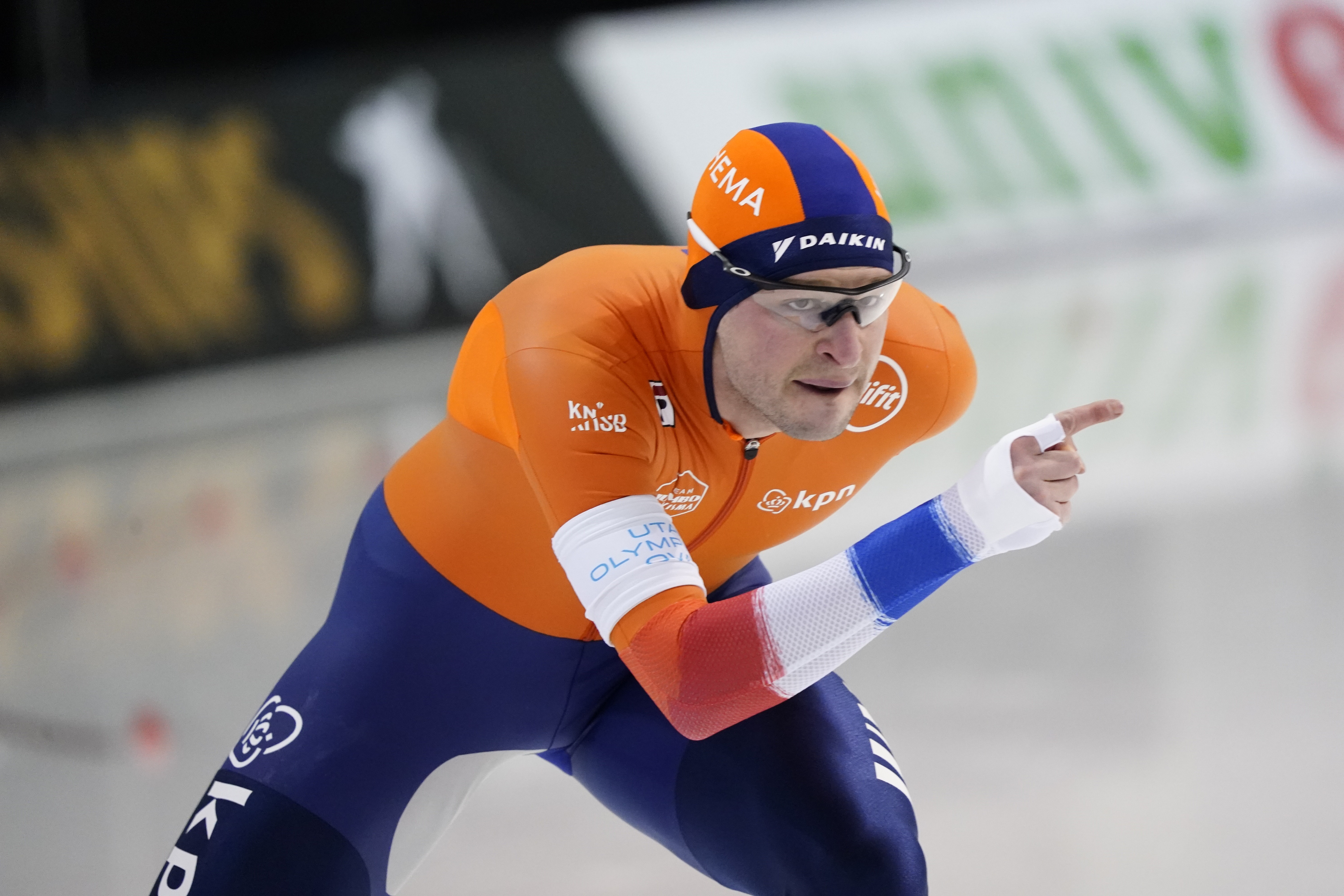 geur persoonlijkheid Puur Wüst en De Jong loten elkaar, Kramer tegen Pedersen op 5000 meter |  Schaatsen.nl