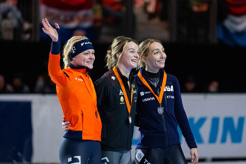 Xandra Velzeboer podium WC 6 1000 m 2023