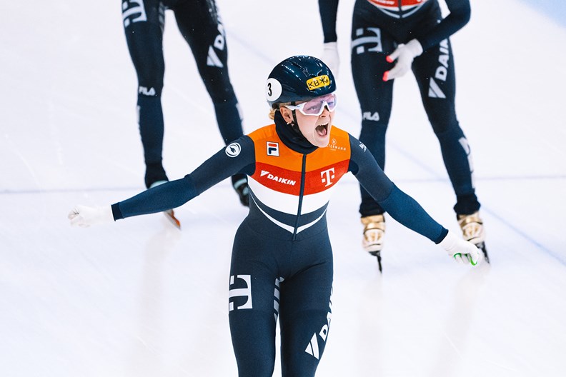 Xandra Velzeboer schreeuwt het uit na 500 m wereldtitel 2023