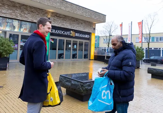 Daan Olivier voert campagne op straat