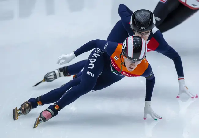 Zelf in actie als shorttracker tijdens het EK van 2019.