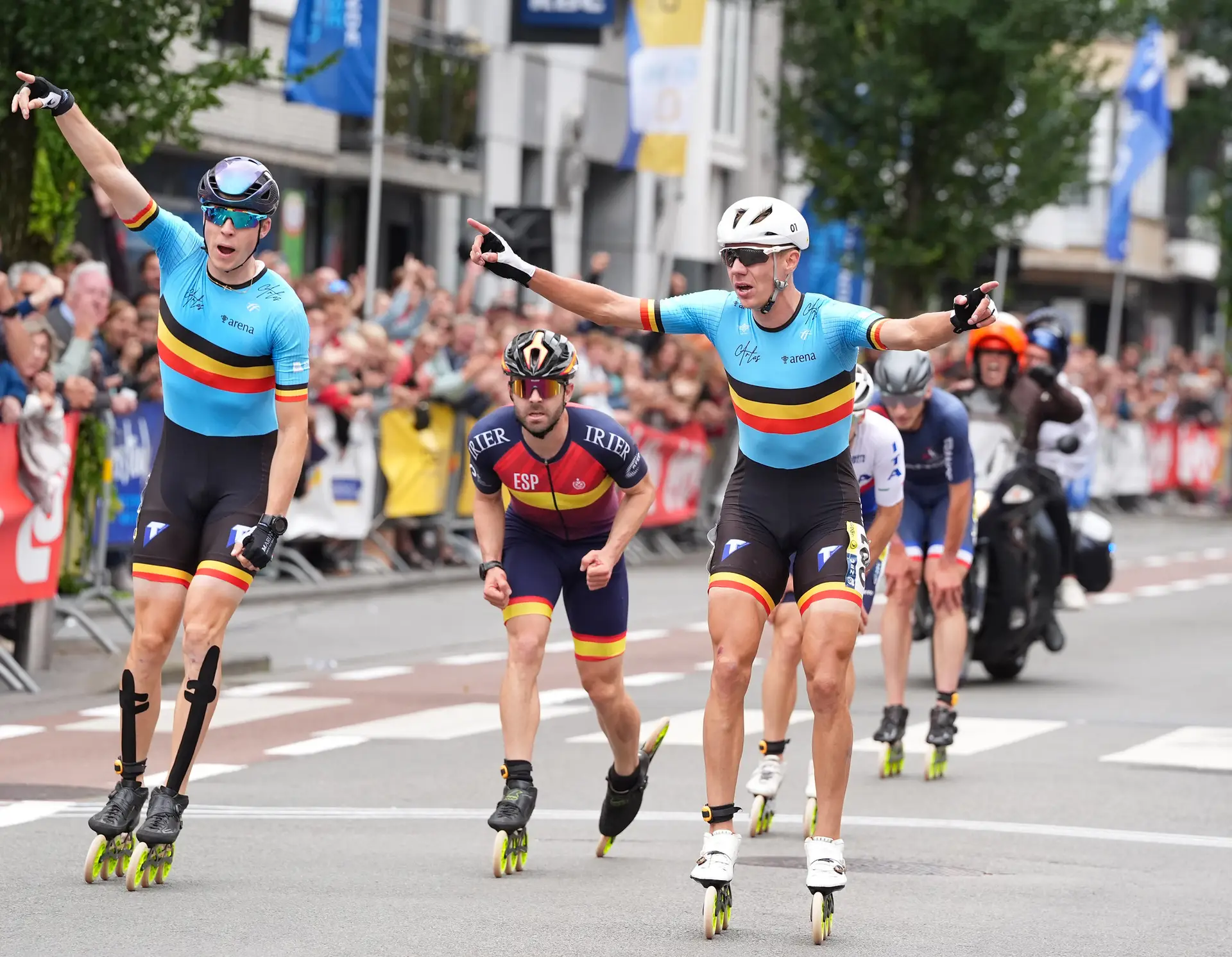 Indra Médard, Bart Swings