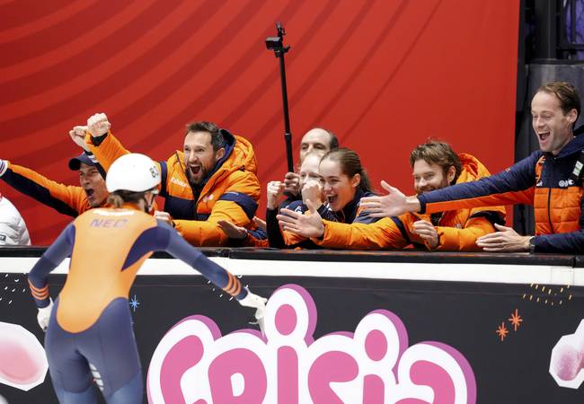 WT4 Finaledag 1 - Relay vrouwen NL wint