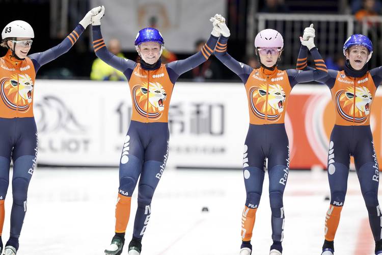 WT4 Finaledag 1 - Relay vrouwen NL wint