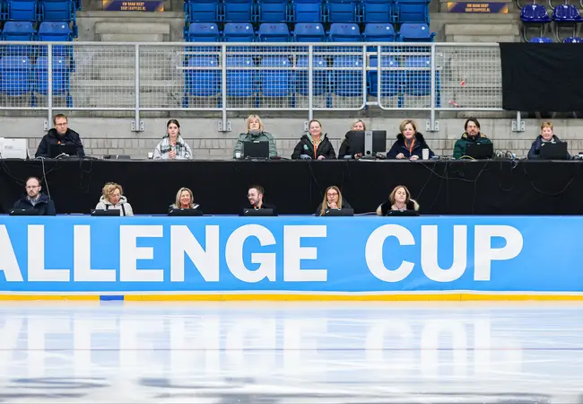 Kunstschaatsen jury Challenge Cup
