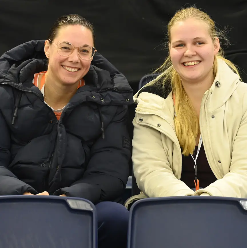 Liesette Bruinsma, toeschouwer bij NK Allround en Sprint