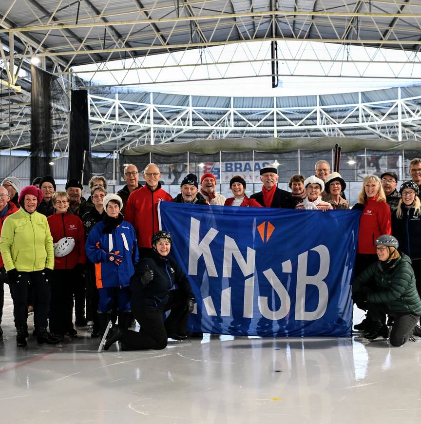 Groepsfoto na schoonrij-evenement