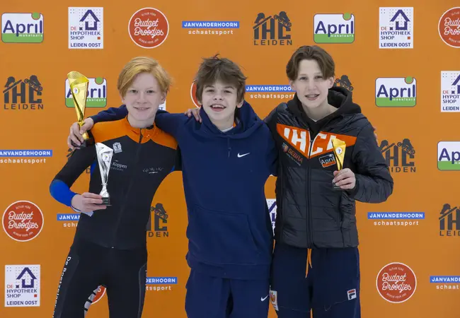 Het podium bij de Junior D jongens Arie Ravensbergen Bokaal