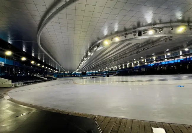 400 meterbaan zonder ijs - Thialf