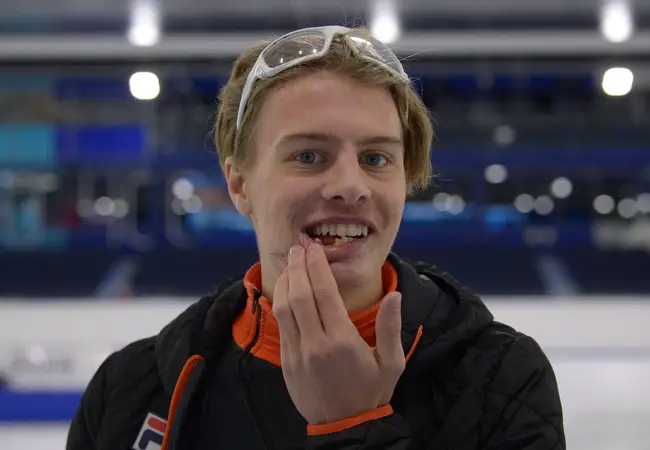 Tanden kwijt, maar Jens lacht