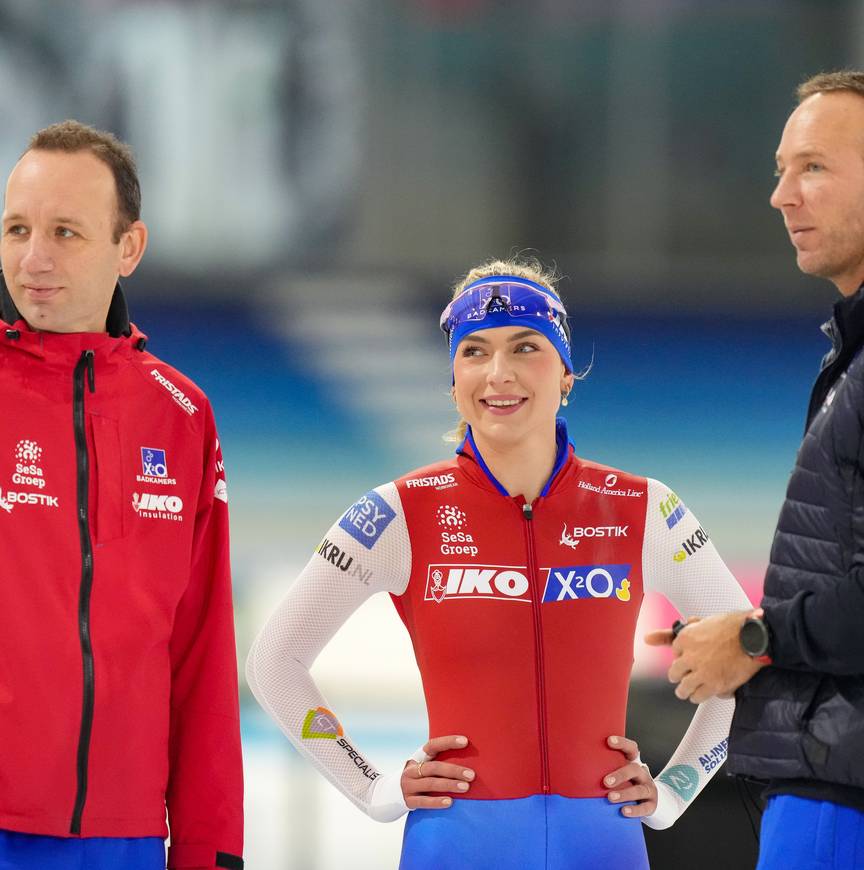 Joy Beune met de broers Ten Hove