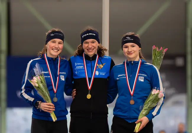 NK Lange Afstand Junioren B: Nienke Meesters, Jade Zijlstra,Eva-Sofie Elferink