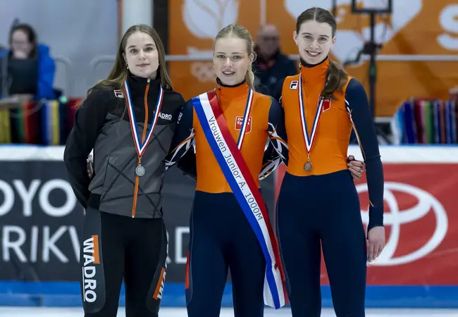 NK Shorttrack Junioren A Vrouwen - 1000mtr - Hanneke Mennens