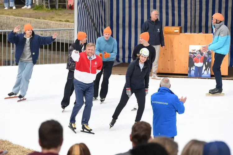 De koning op de schaats in Dokkum 2026