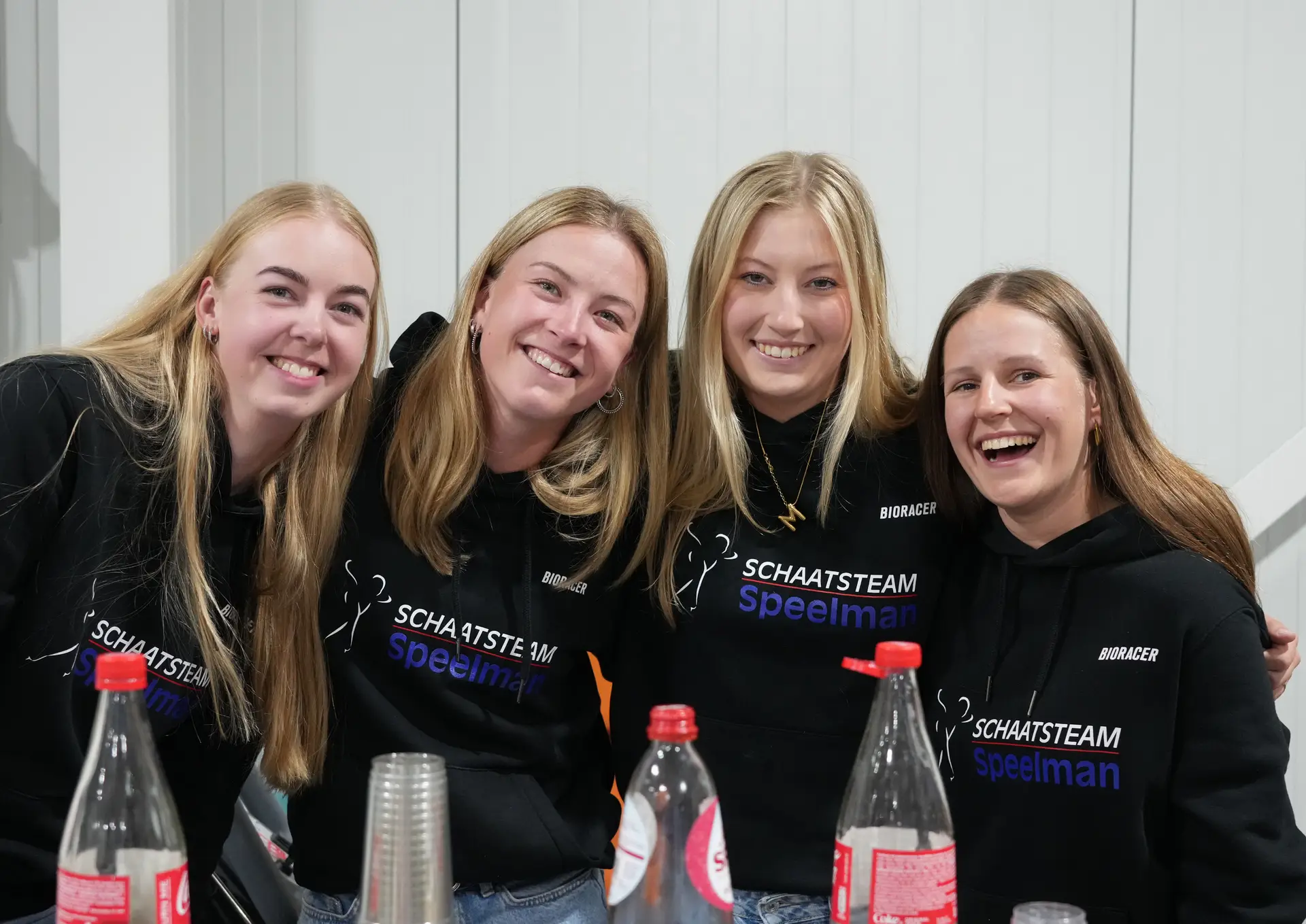 Gioya Lancee met haar nieuwe teamgenoten Sanne Westra, Maaike Koelewijn en Susanne Prins