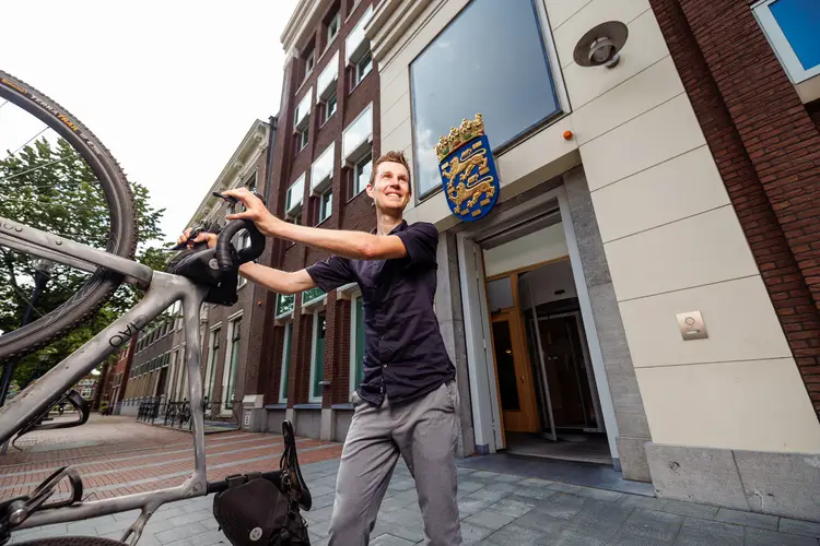 Daan Olivier voor Provinciehuis Friesland