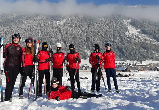 Met de klas op langlauftoer in de sneeuw rondom Weissensee