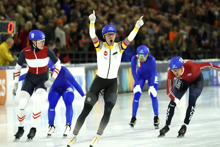 Bart Swings wint EK mass start