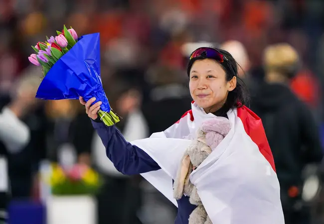 Miho Takagi bij haar ereronde