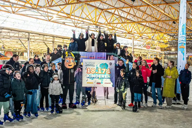 Sven Kramer Academy krijgt wéér meer kinderen op het ijs