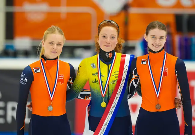 NK Shorttrack Junioren A vrouwen 1500mtr - Neeke Smit