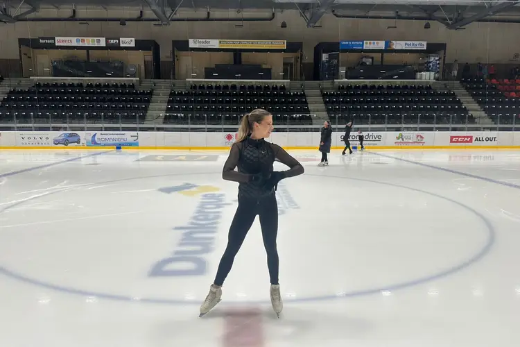 Niki Wories is terug op het ijs, ze traint in Duinkerken