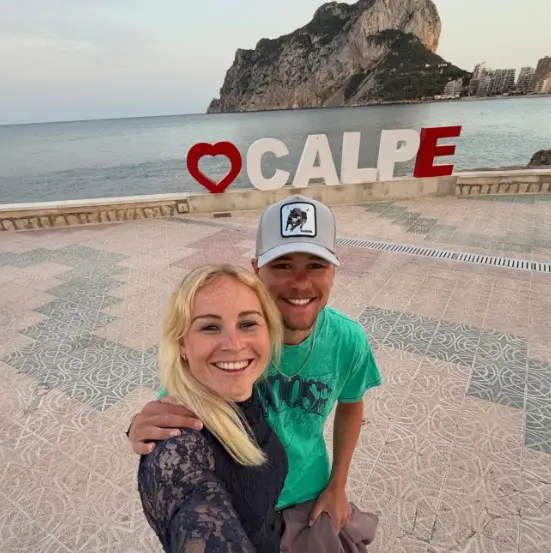 Marijke Groenewoud en haar verloofde.