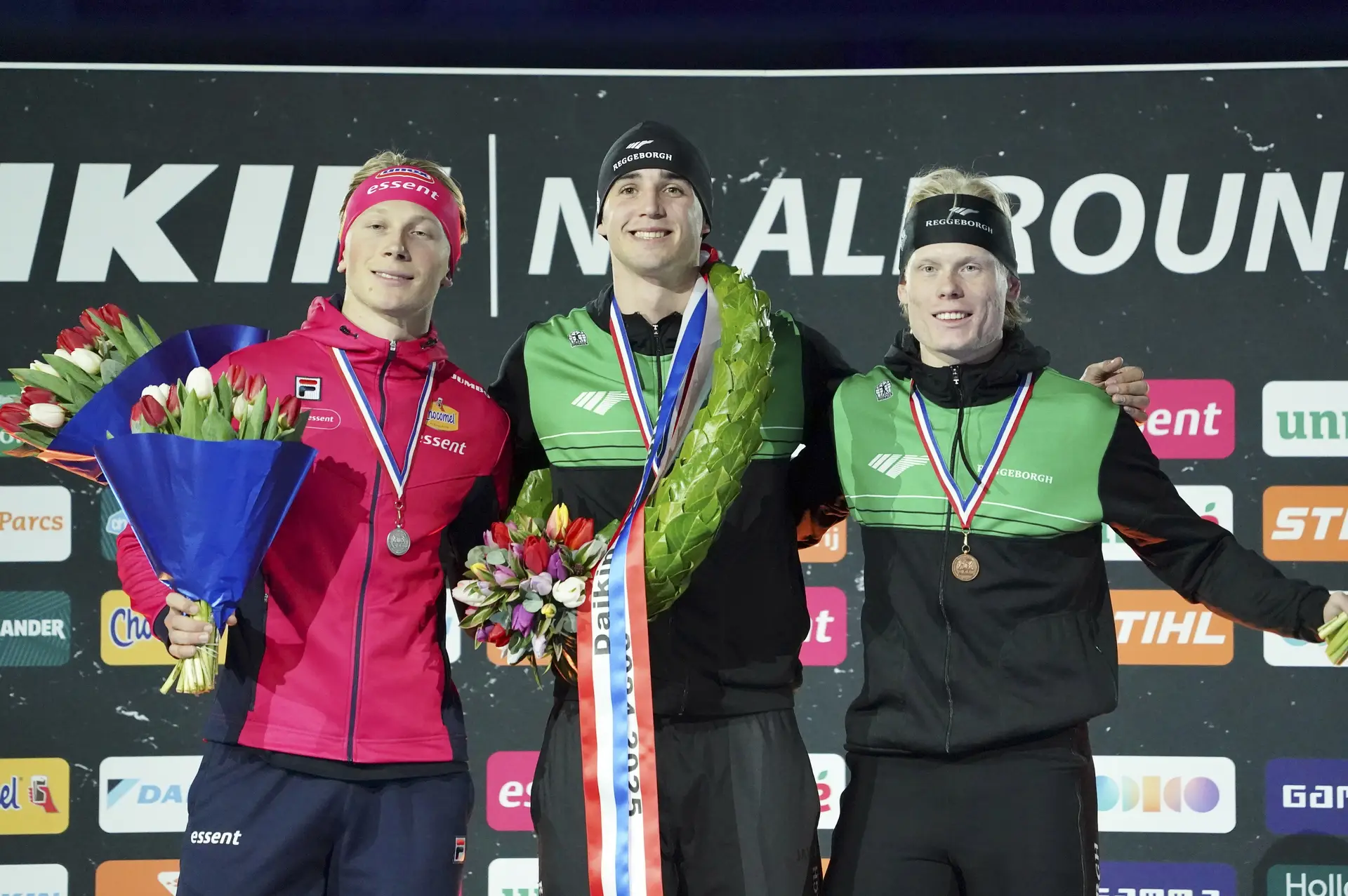 Merijn Scheperkamp met Jenning de Boo en Tim Prins in Heerenveen