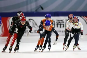 Xandra en Michelle Velzeboer in actie tijdens World Tour 1 - Montreal 2025-2026