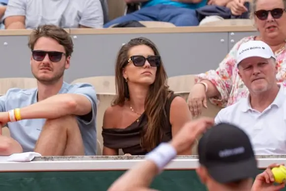 Pien Hersman kijken bij Jesper de Jong