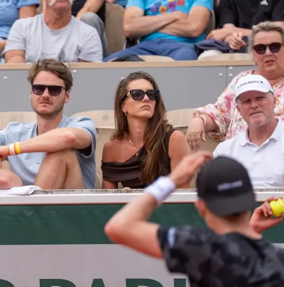 Pien Hersman kijken bij Jesper de Jong