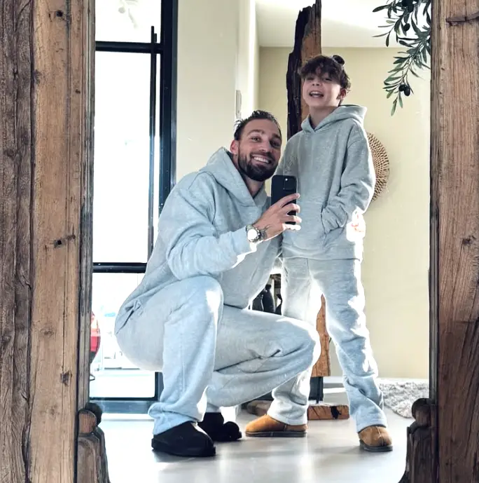 Kjeld Nuis en zoontje