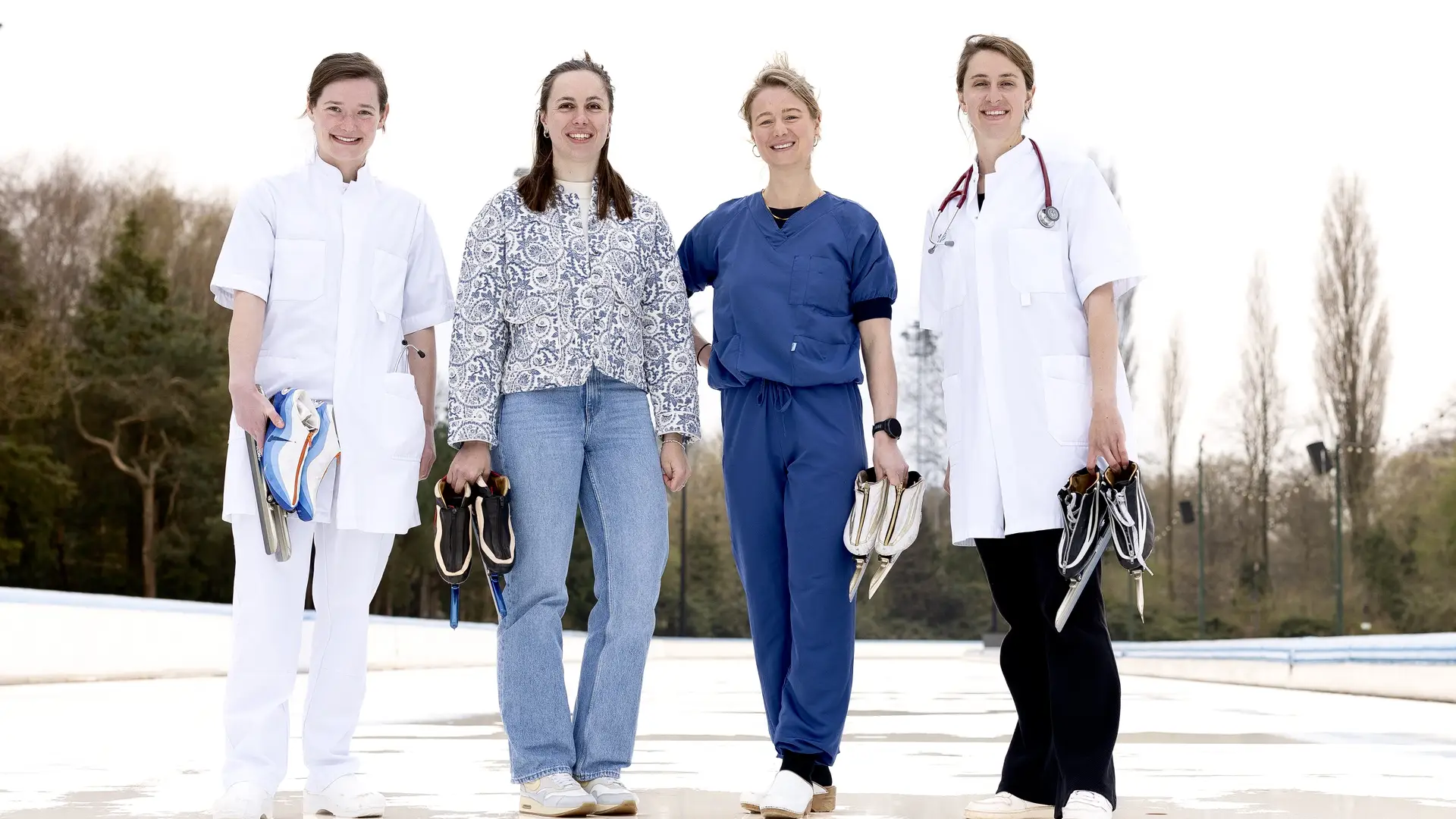 Eline Cox, Manon Gremmen, Iza Stekelenburg en Judith Krabbenborg