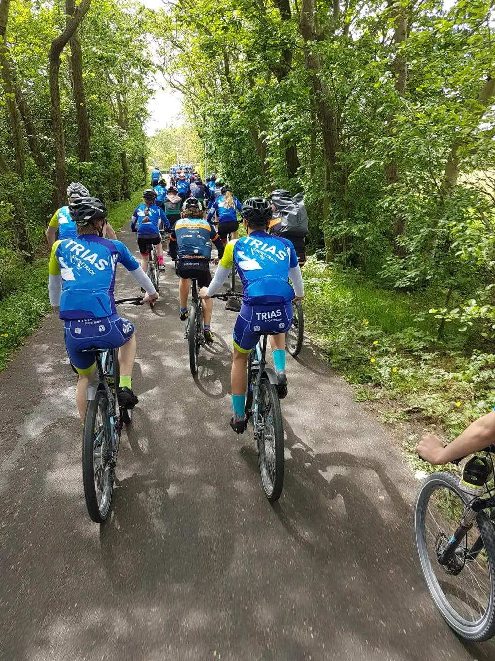 TRias Shorttrack - Ameland - fietsen in het bos