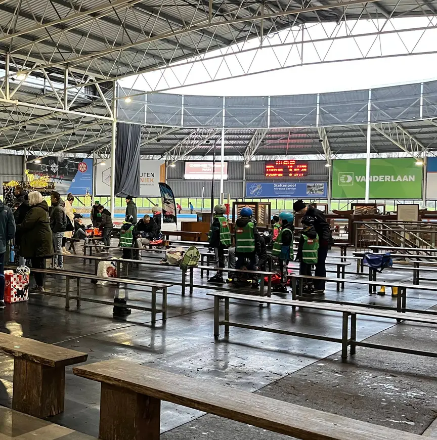 Grote opkomst bij het schaatsen voor jeugd in Hoorn