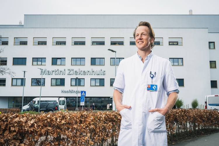 In het Martini Ziekenhuis bouwt Epke Zonderland aan zijn tweede carrière: sportgeneeskunde