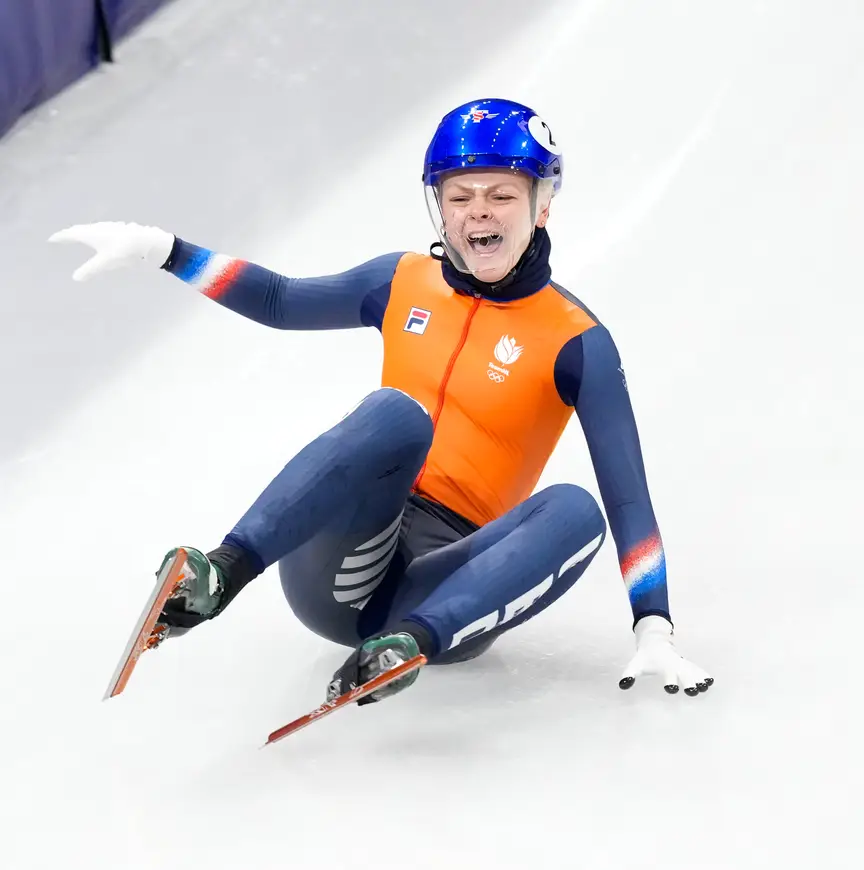 De crash van Xandra Velzeboer in de mixed team relay