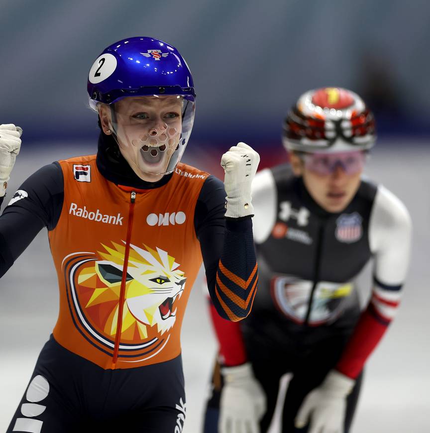 Xandra Velzeboer
