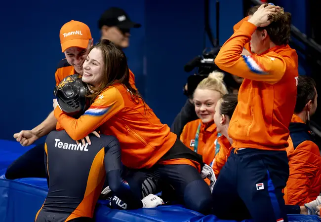 Melle weet het niet, Zoe wordt gek en Kip ook