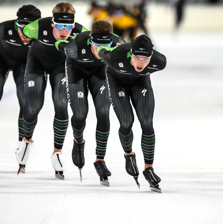 Gert Wierda aan kop in de Reggeborgh-trein