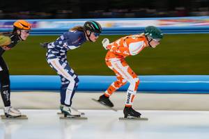 Marijke Groenewoud & Esther Kiel tijdens de finale van De Vier van Noord-Holland 2024