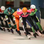 Jordy Harink leidt het peloton
