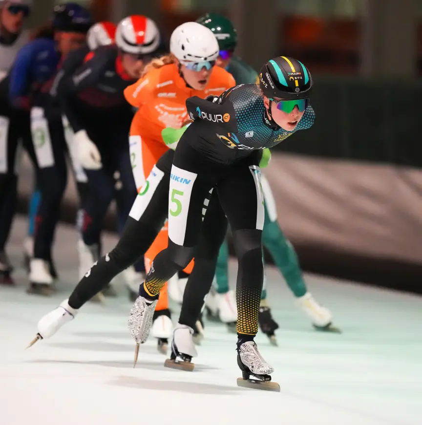 Femke Mossinkoff in het peloton