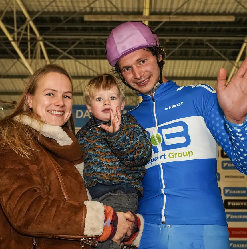 Niels Mesu en familie