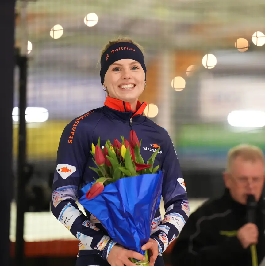 Vera van Ditshuizen in het lotenpak