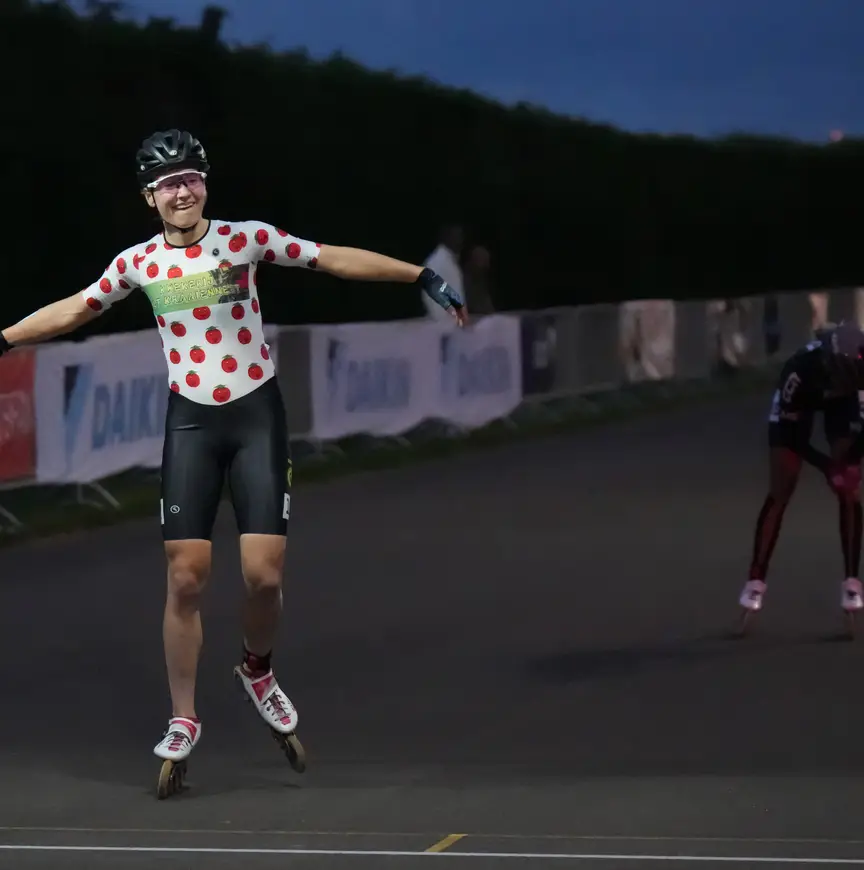 Jet Fransen wint de afvalkoers bij het NK in Medemblik