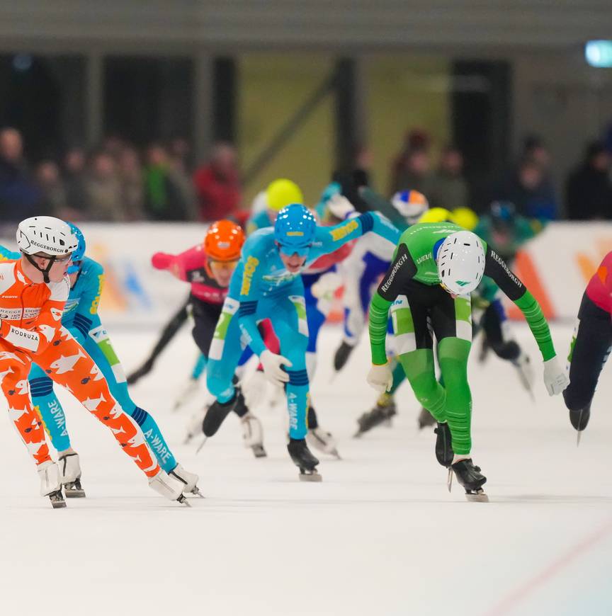 Massasprint in Alkmaar, Jorian ten Cate wint