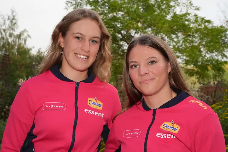 Teampresentatie Team Essent 2026 - Meike Veen en Chloé Hoogendoorn