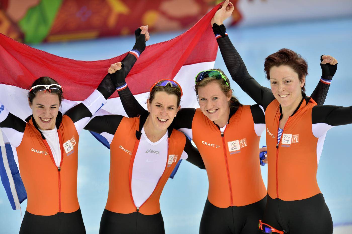 Ploegenachtervolgingsteam van 2014 met Marrit Leenstra, Ireen Wüst, Lotte van Beek, Jorien ter Mors
