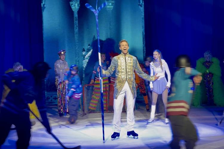 Ronald Mulder schittert in hoofdrol musical Alice in Winterland
